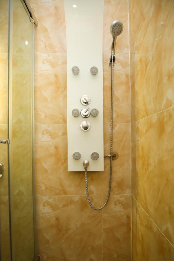 Tafa Deluxe Apartment Vlorë Eksteriør bilde