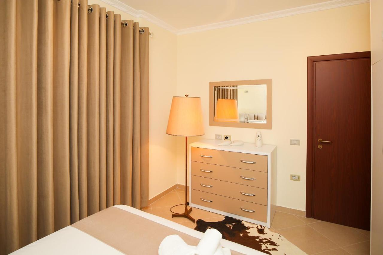 Tafa Deluxe Apartment Vlorë Eksteriør bilde
