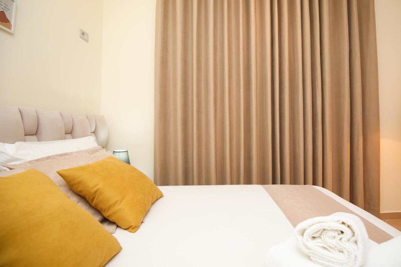 Tafa Deluxe Apartment Vlorë Eksteriør bilde